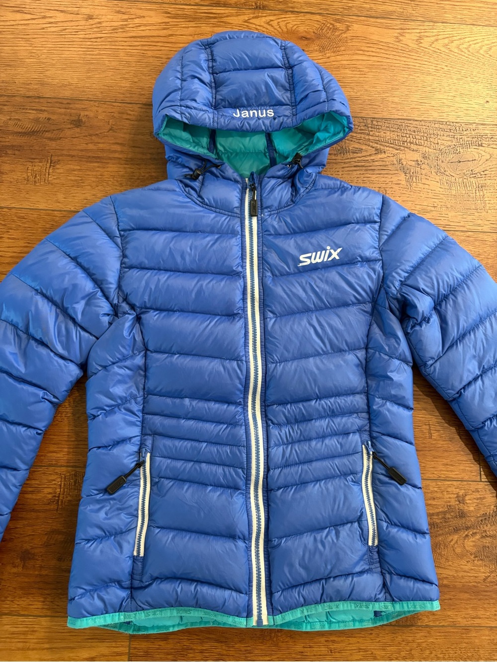 Swix Women’s Small Lightweight Down Puffer Ski Jacket Hooded Blue